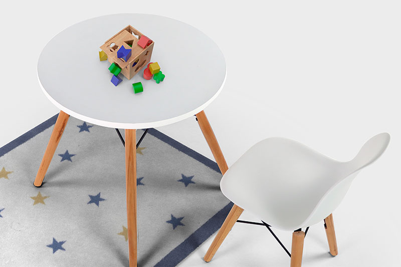 EAMES CHILD DESK